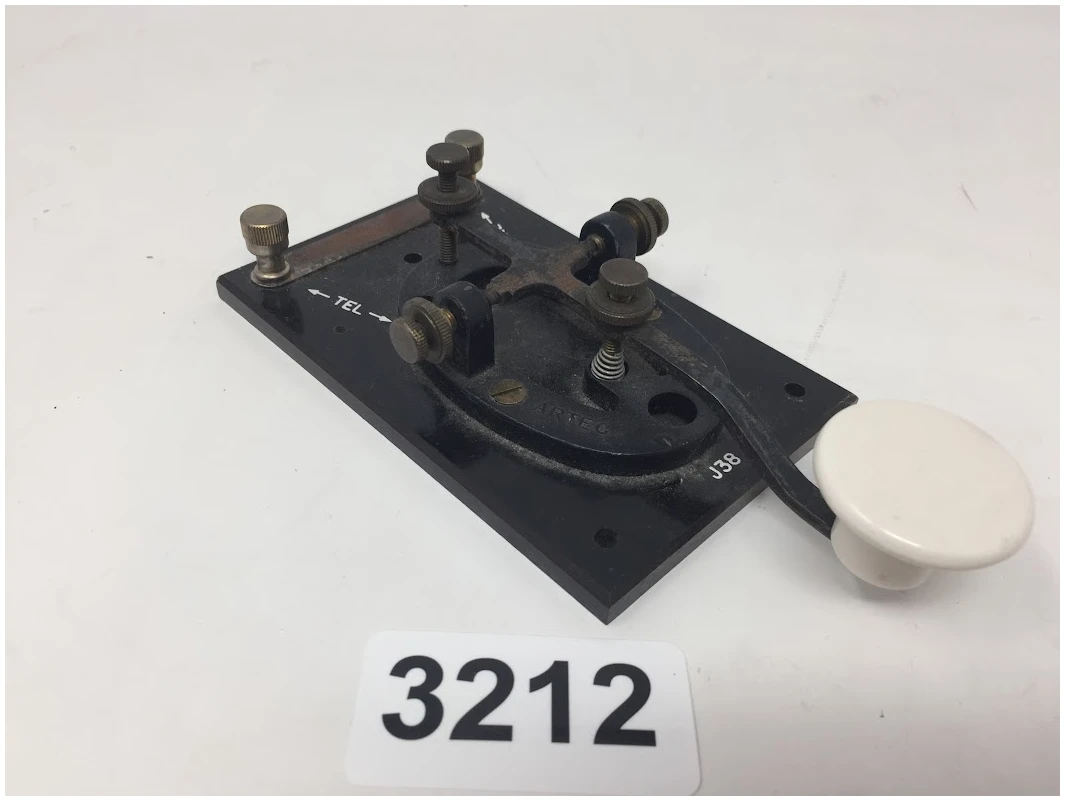 J-38 電鍵 CW テレグラフキー Lionel US Military J-38 Morse Code Key | Ham Radio Estate Planning