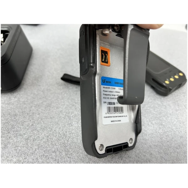 BFDX BF-CS580 DMR Radio - Image 3