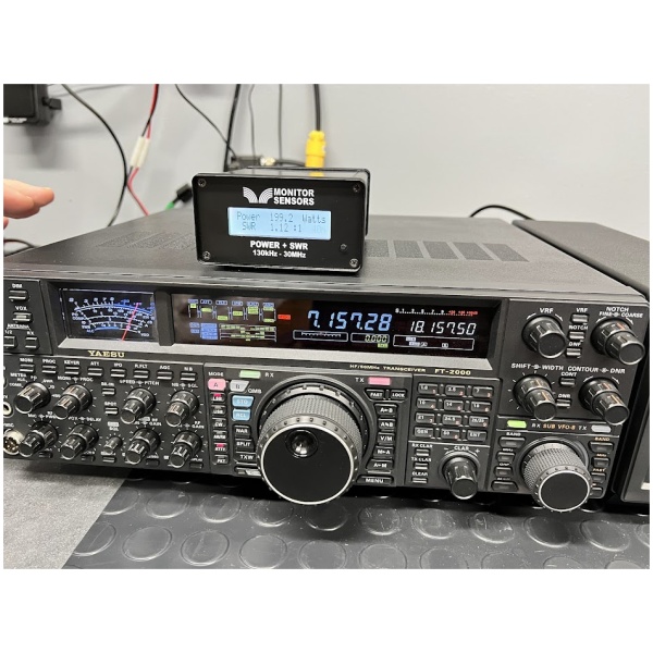 YAESU FT-2000D with FP-2000 Power Supply - Image 3