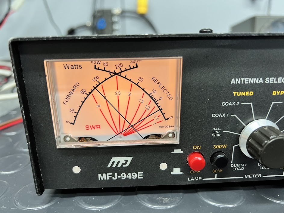 MFJ-949E Deluxe Versa Tuner II | Ham Radio Estate Planning