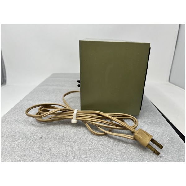 General Electric Solid State Radio - Image 2