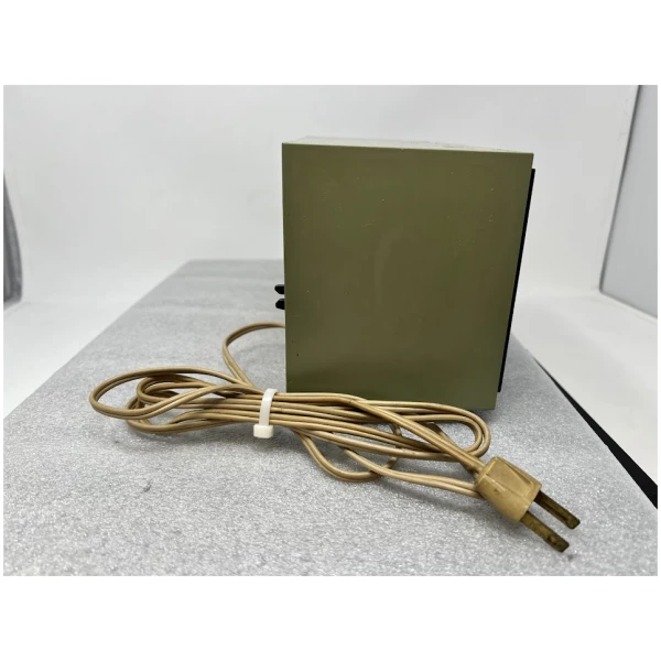 General Electric Solid State Radio - Image 2