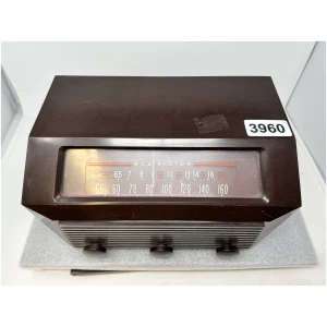 Vintage RCA VICTOR 9-X-651 "Golden Throat" Tube Receiver