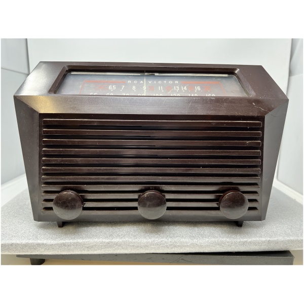 Vintage RCA VICTOR 9-X-651 "Golden Throat" Tube Receiver - Image 5