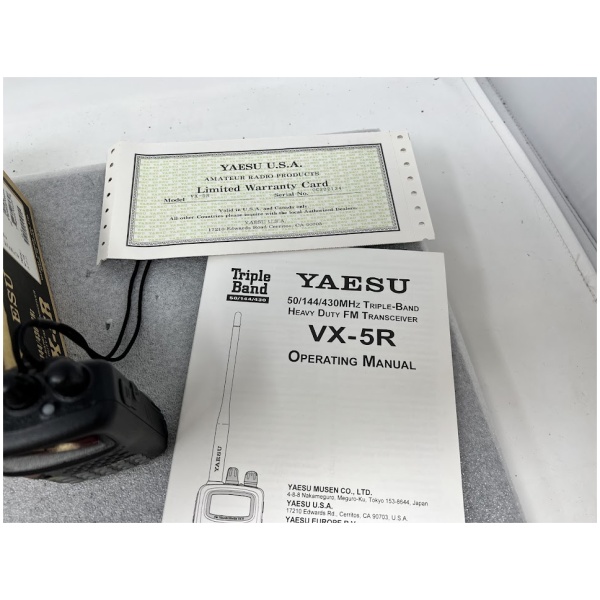 YAESU VX-5R FM Transceiver Missing box and accessories - Image 9