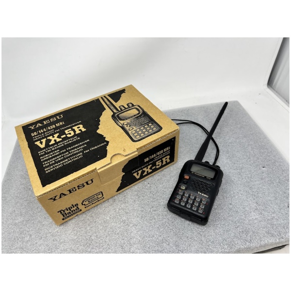 YAESU VX-5R FM Transceiver