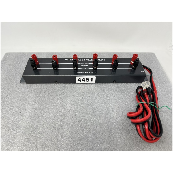 MFJ-1112 DC Power Outlet