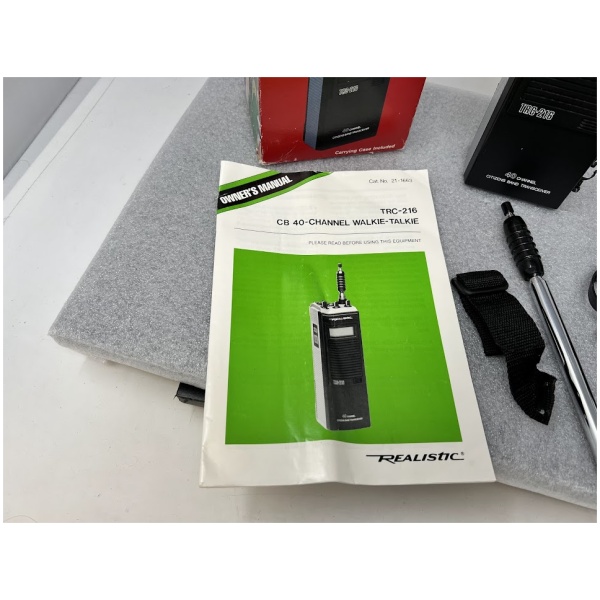 Vintage Realistic TRC-216 Walkie Talkie - Image 4