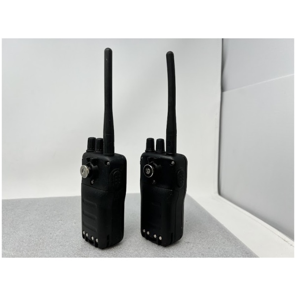 WEST MARINE 625E VHF Marine Transceiver Set - Image 2