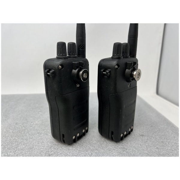 WEST MARINE 625E VHF Marine Transceiver Set - Image 3