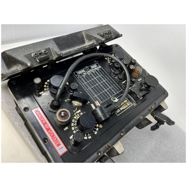 Vintage Military Oklahoma Aerotronics Transmitter - Image 7