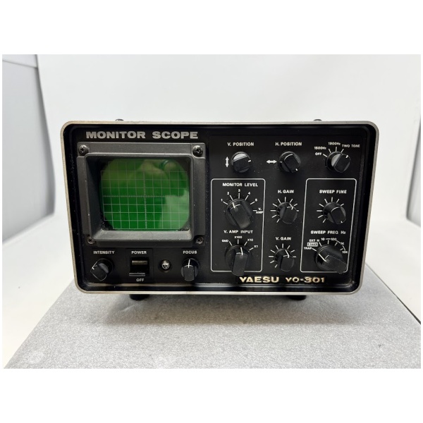 YAESU YO-301 Monitor Scope - Image 2