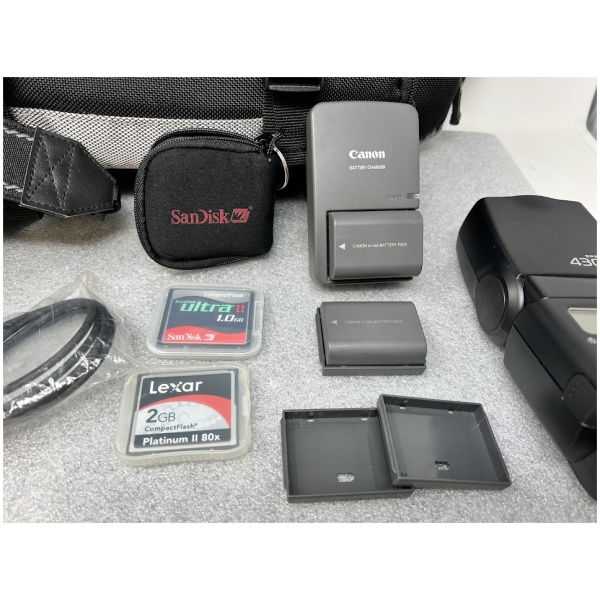 Canon Rebel XTI DSLR Camera Bundle/Lot - Image 6