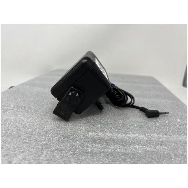 Unknown External Speaker - Image 5