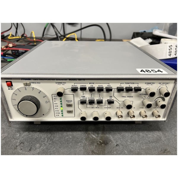 Protek Sweep/ Function Generator B8110 - Image 2