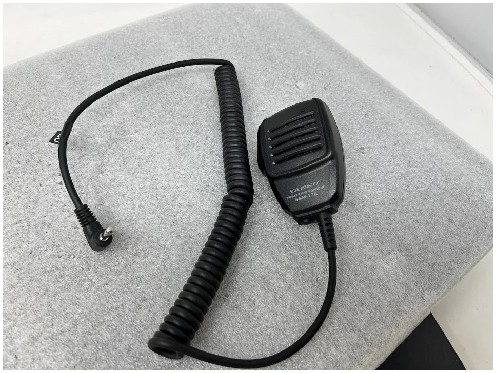 YAESU SSM-17A Speaker/Microphone