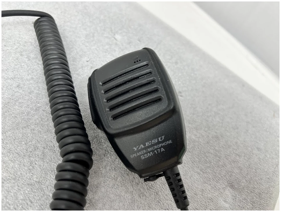 YAESU SSM-17A Speaker/Microphone - Image 3