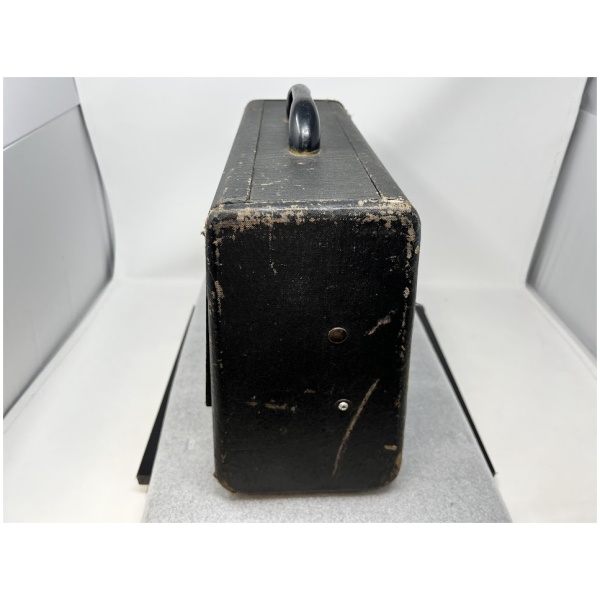 Vintage ZENITH Long Distance Tube Radio - Image 5