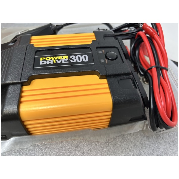 PowerDrive Power Systems 300 WATT Power Inverter - Image 6