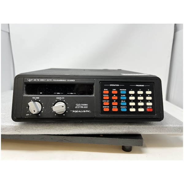 Realistic 20 Channel Pro02020 Programmable Scanner - Image 7