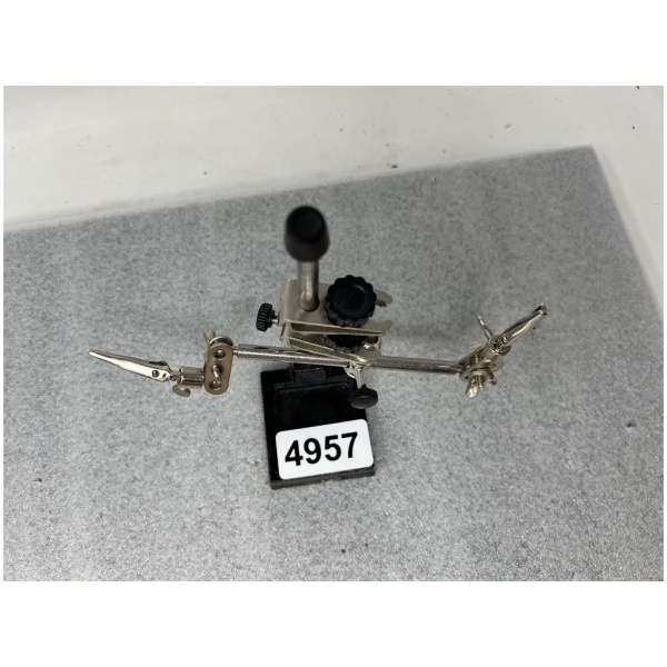 Alligator Clips Helping Hands - Image 5