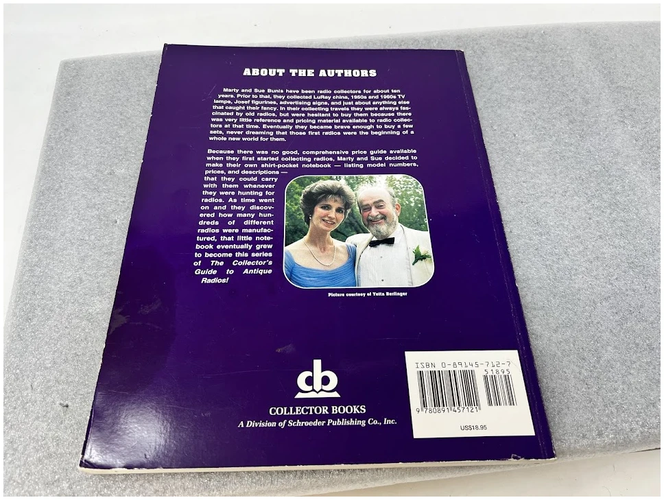 Antique Radios 4th Edition by Marty & Sue Bunis - Image 2