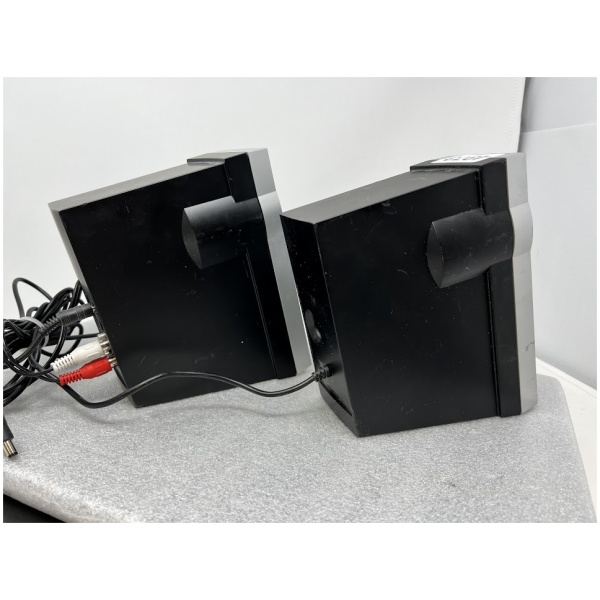 BOSE Companion 2 Multimedia Speaker System - Image 4