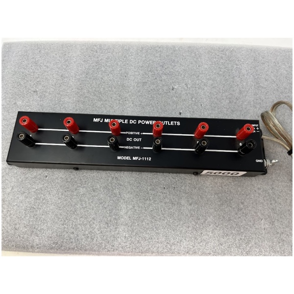 MFJ-1112 Multiple DC Power Outlets - Image 2