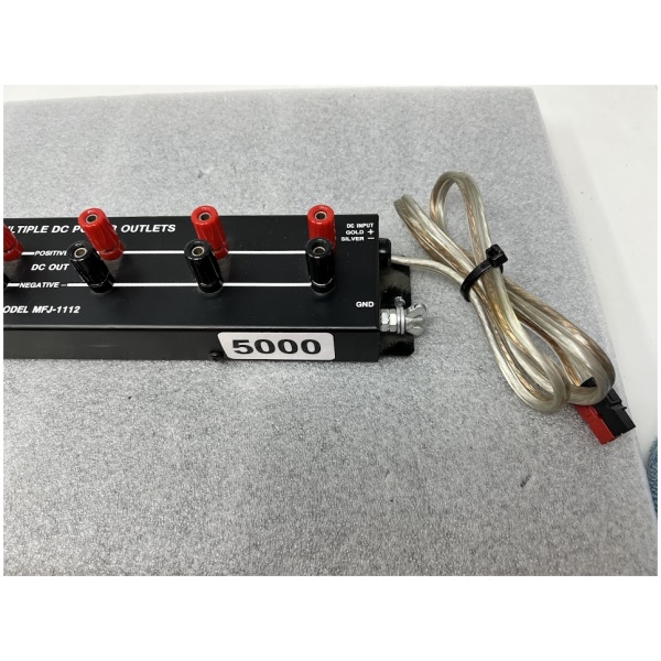 MFJ-1112 Multiple DC Power Outlets - Image 3