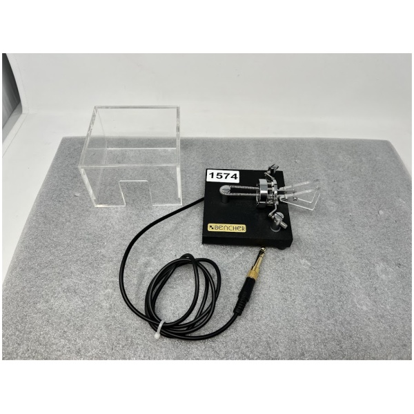 Bencher Keyer BY-1 Iambic Paddle with dust cover