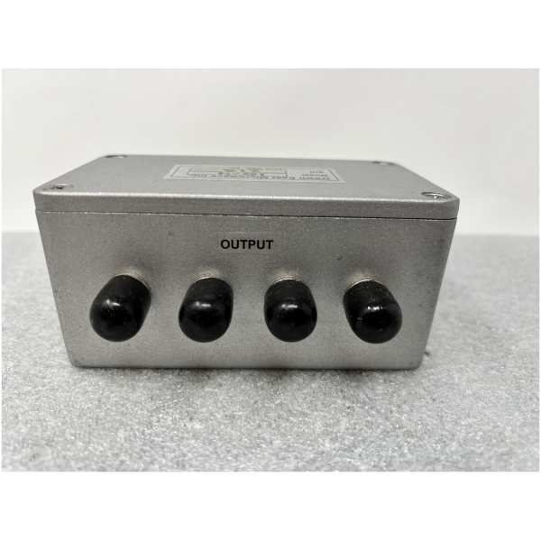 Down East Microwave 10-4 10 MHz. Amplified and Filtered 4 way divider  - Image 2