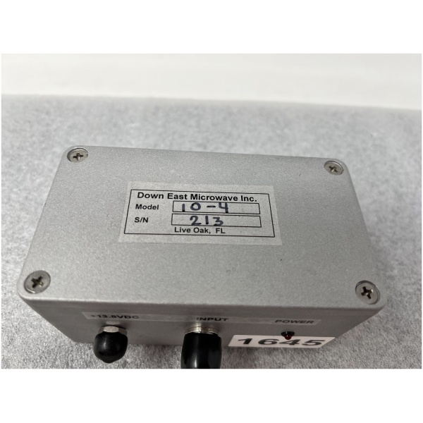 Down East Microwave 10-4 10 MHz. Amplified and Filtered 4 way divider  - Image 2