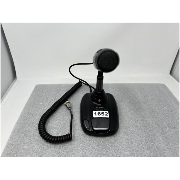 Yaesu MD-100A8X Dynamic Microphone