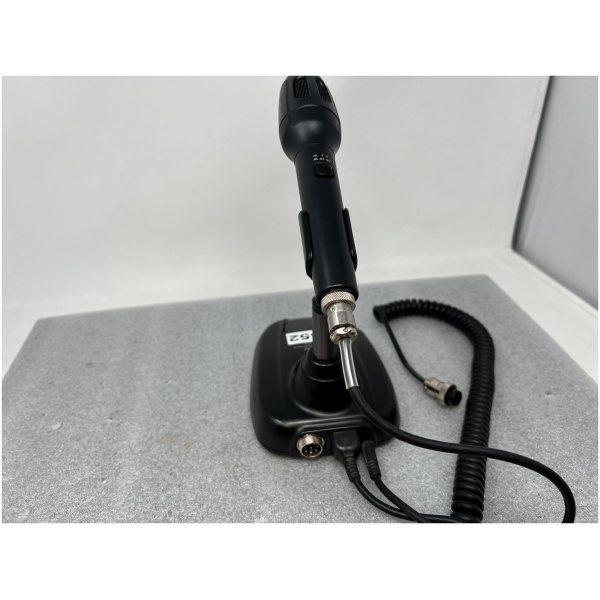 Yaesu MD-100A8X Dynamic Microphone - Image 3