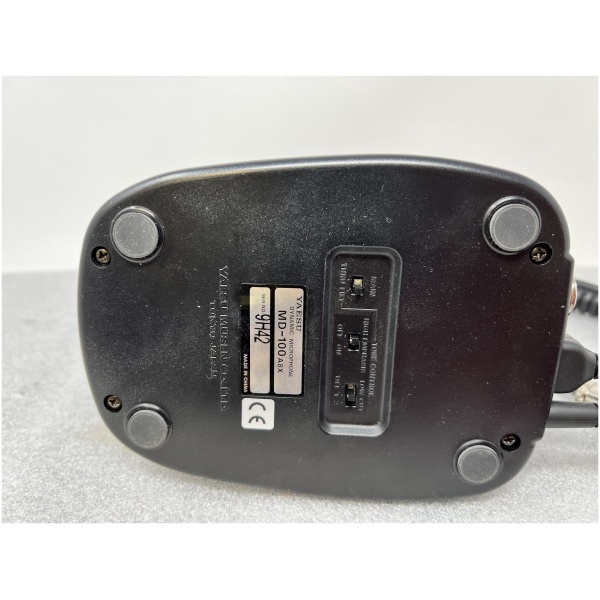 Yaesu MD-100A8X Dynamic Microphone - Image 4