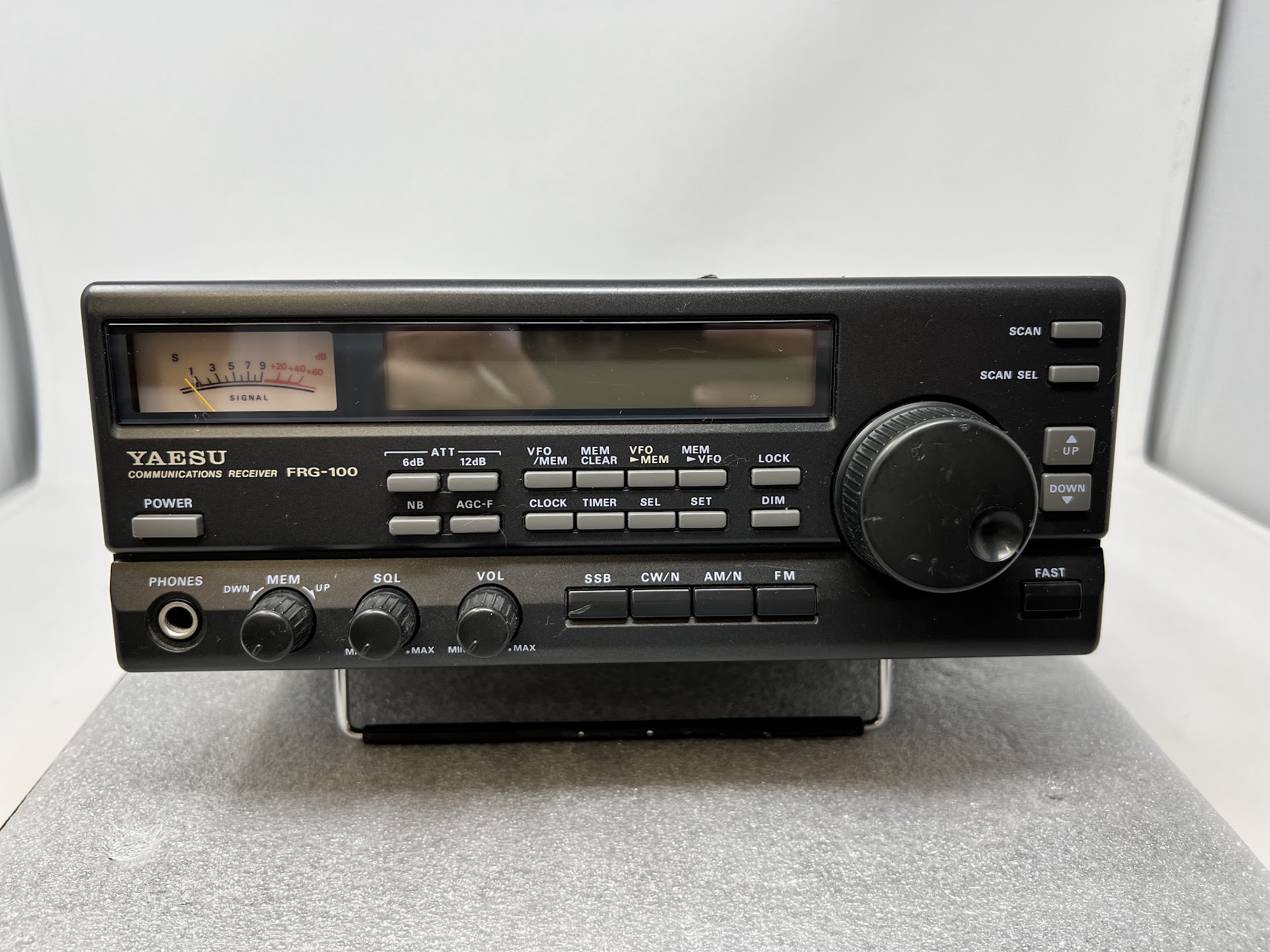 YAESU FRG-100 Communications Receiver - Image 2