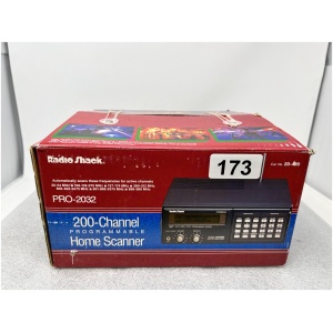 RadioShack PRO-2032 200-Channel Programmable Home Scanner