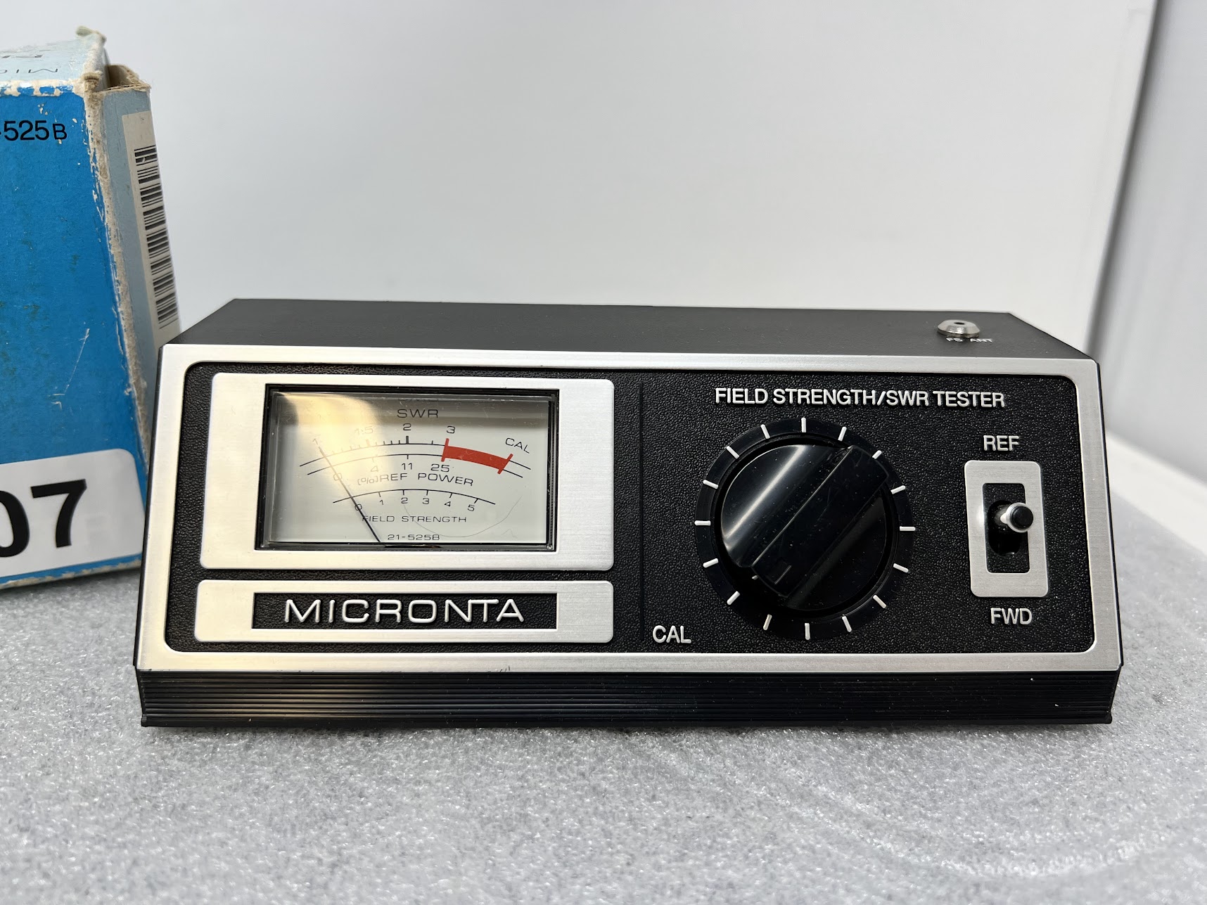MICRONTA 21-525B Field Strength and SWR Meter - Image 3