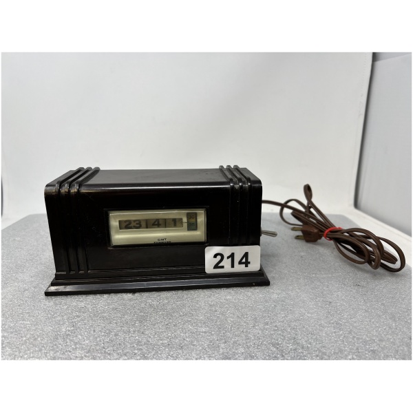 Vintage Bakelite Tymeter 24 Hour Clock GMT Model 100