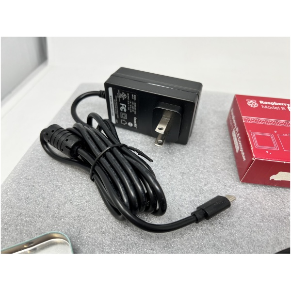 CanaKit Raspberry PI 4 Extreme Kit 8GB RAM - Image 6