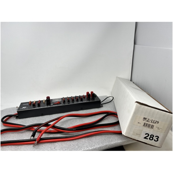 MFJ-1129 DC Power Outlet