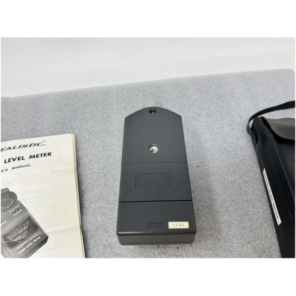 Realistic  Sound Level meter 42-3019 - Image 6