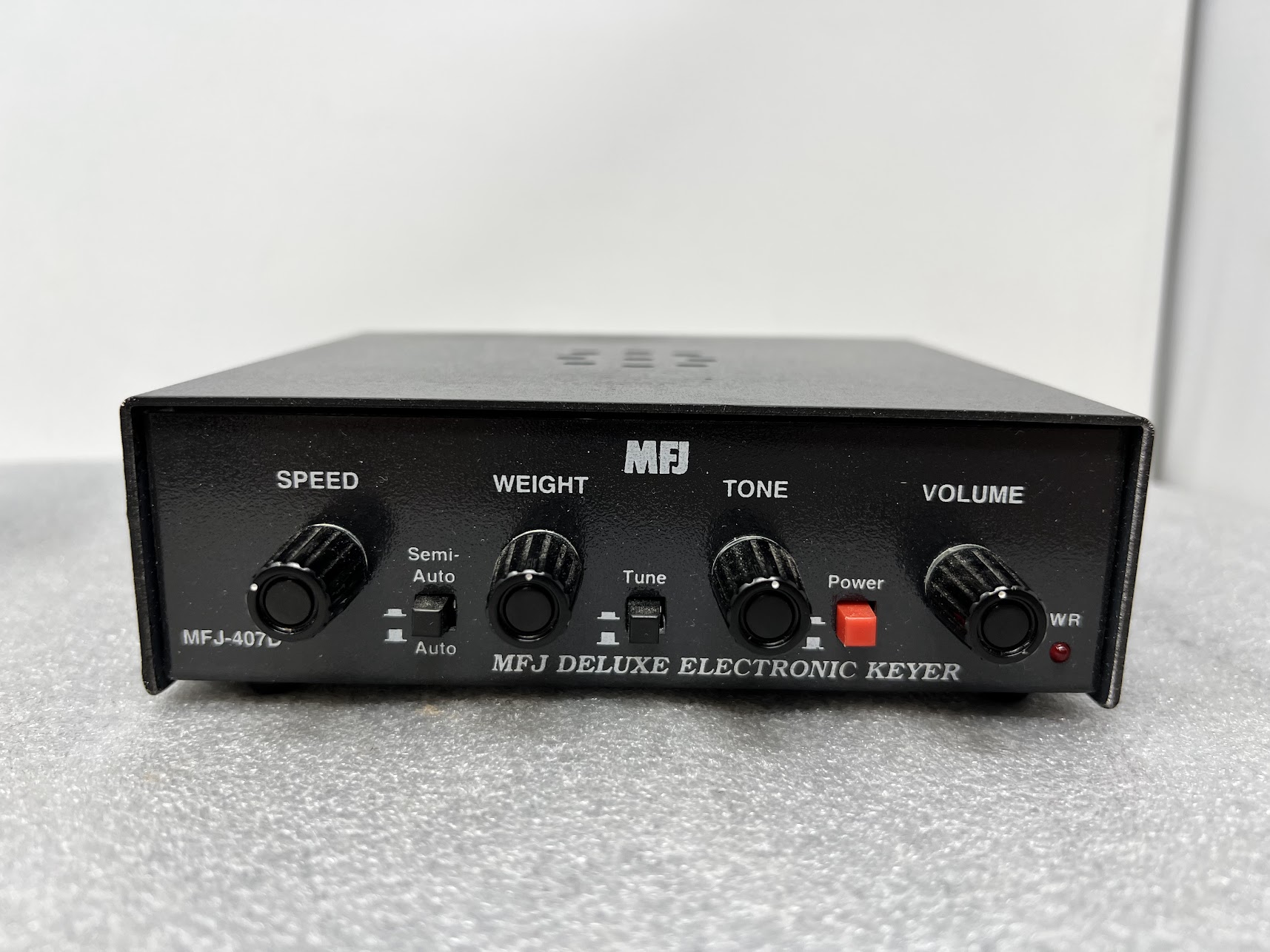 MFJ-407D Deluxe Electronic Keyer - Image 5