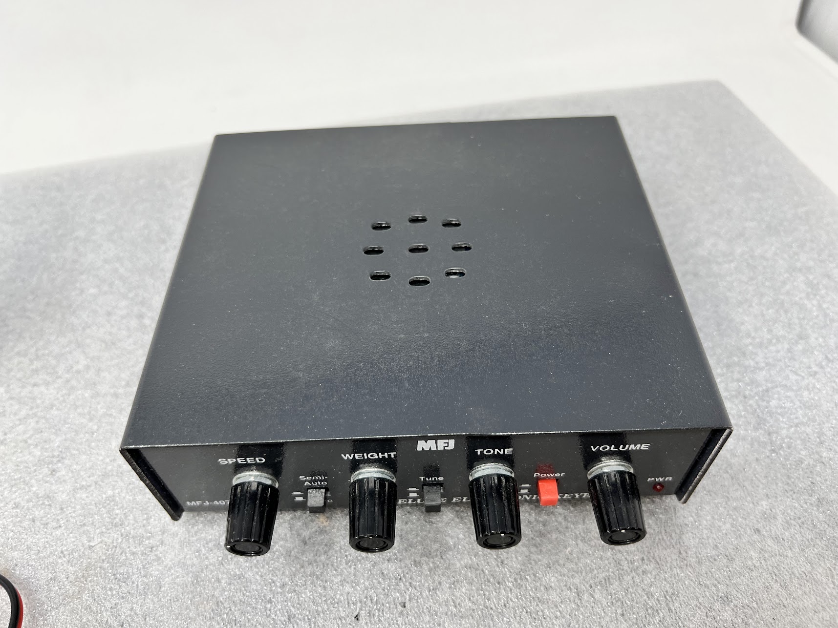 MFJ-407D Deluxe Electronic Keyer - Image 6