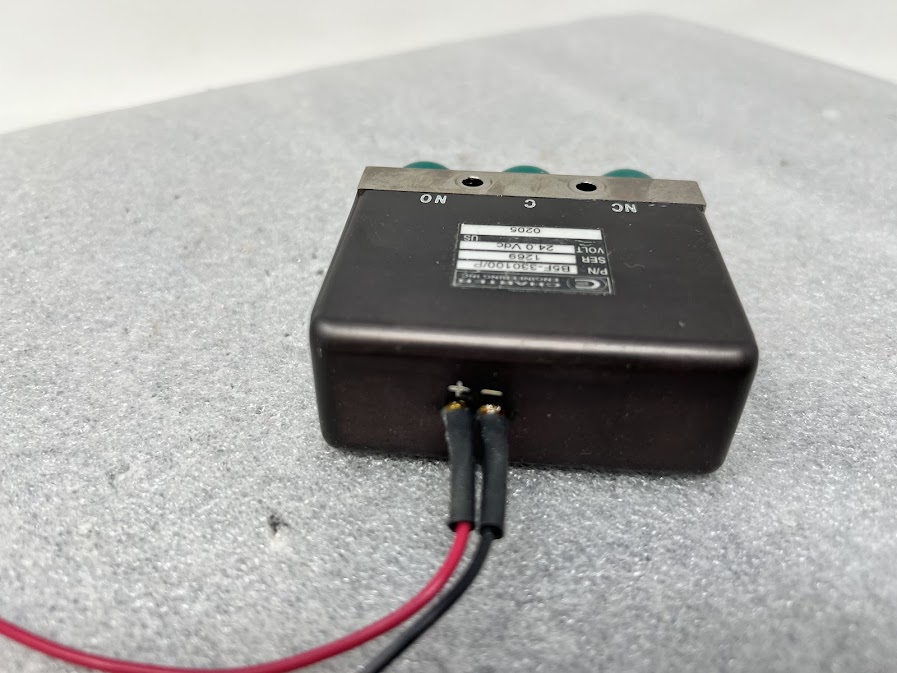 CHARTER Engineering INC B5F-330100/P SPDT Coaxial Relay - Image 4