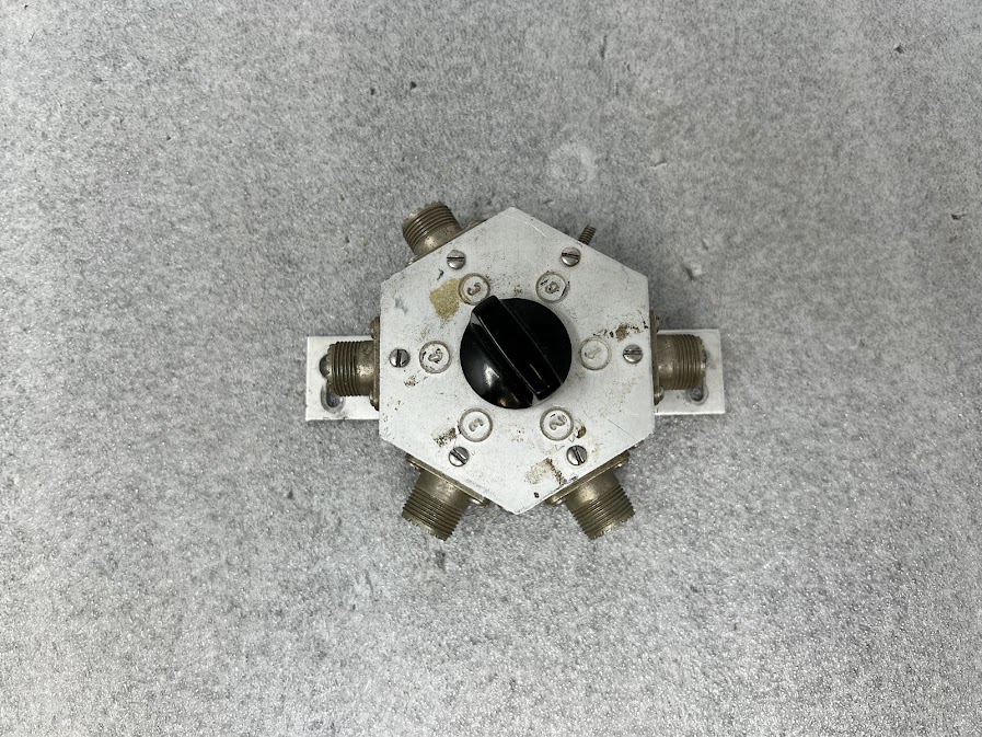 Heathkit HD-1234 Heavy Duty 4 Position Coax Switch - Image 2