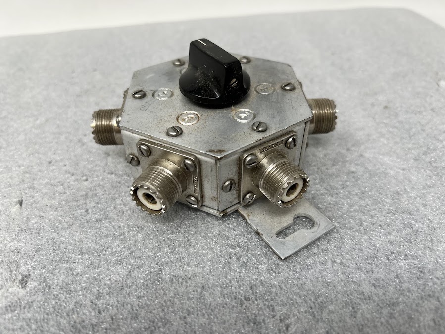 Heathkit HD-1234 Heavy Duty 4 Position Coax Switch - Image 4