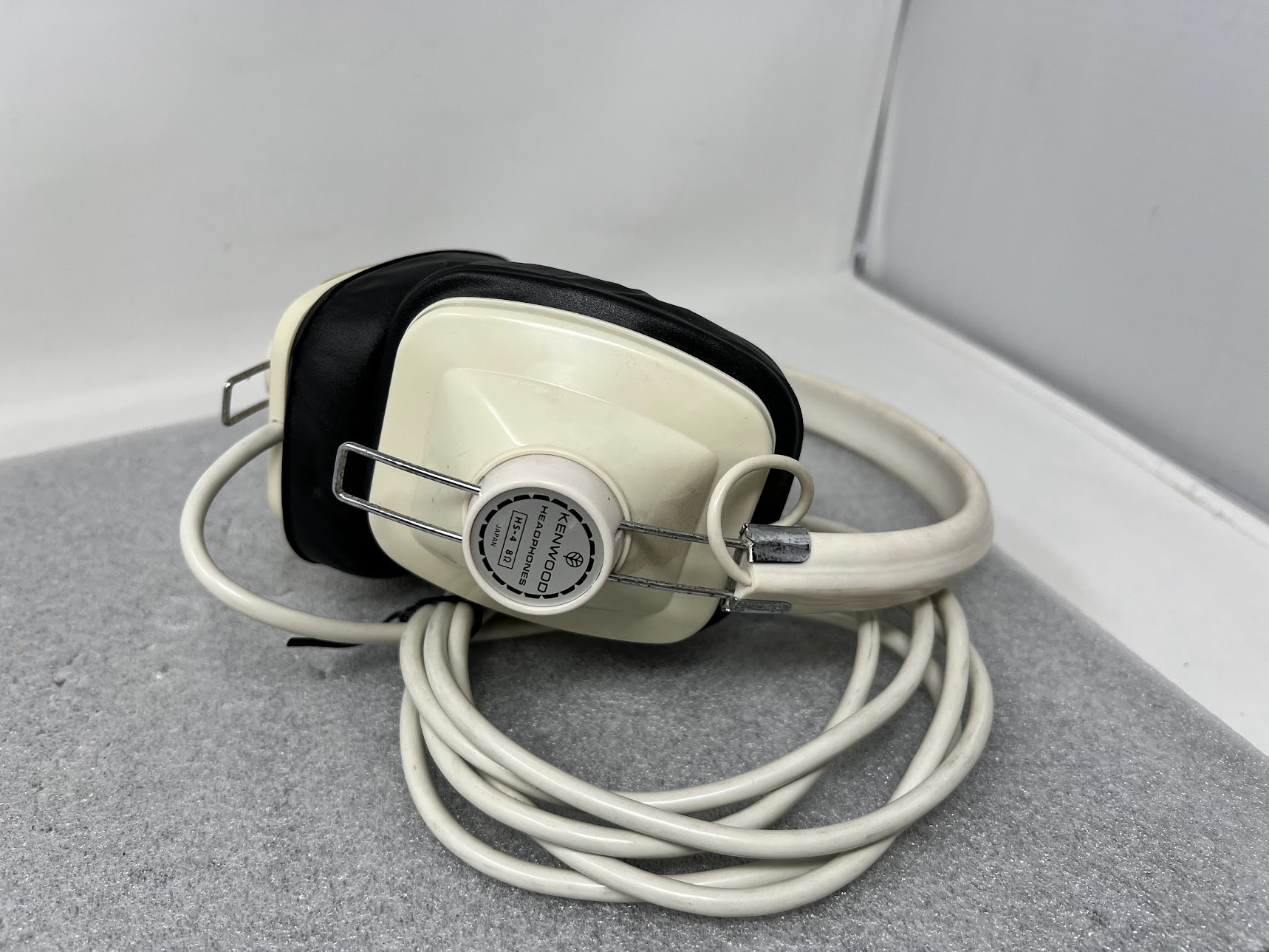 Vintage 1970's Kenwood HS-4 Headphones - Image 3