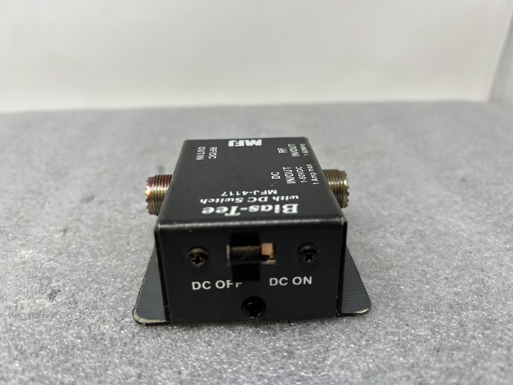 MFJ-4117 Bias-Tee with DC Switch - Image 3