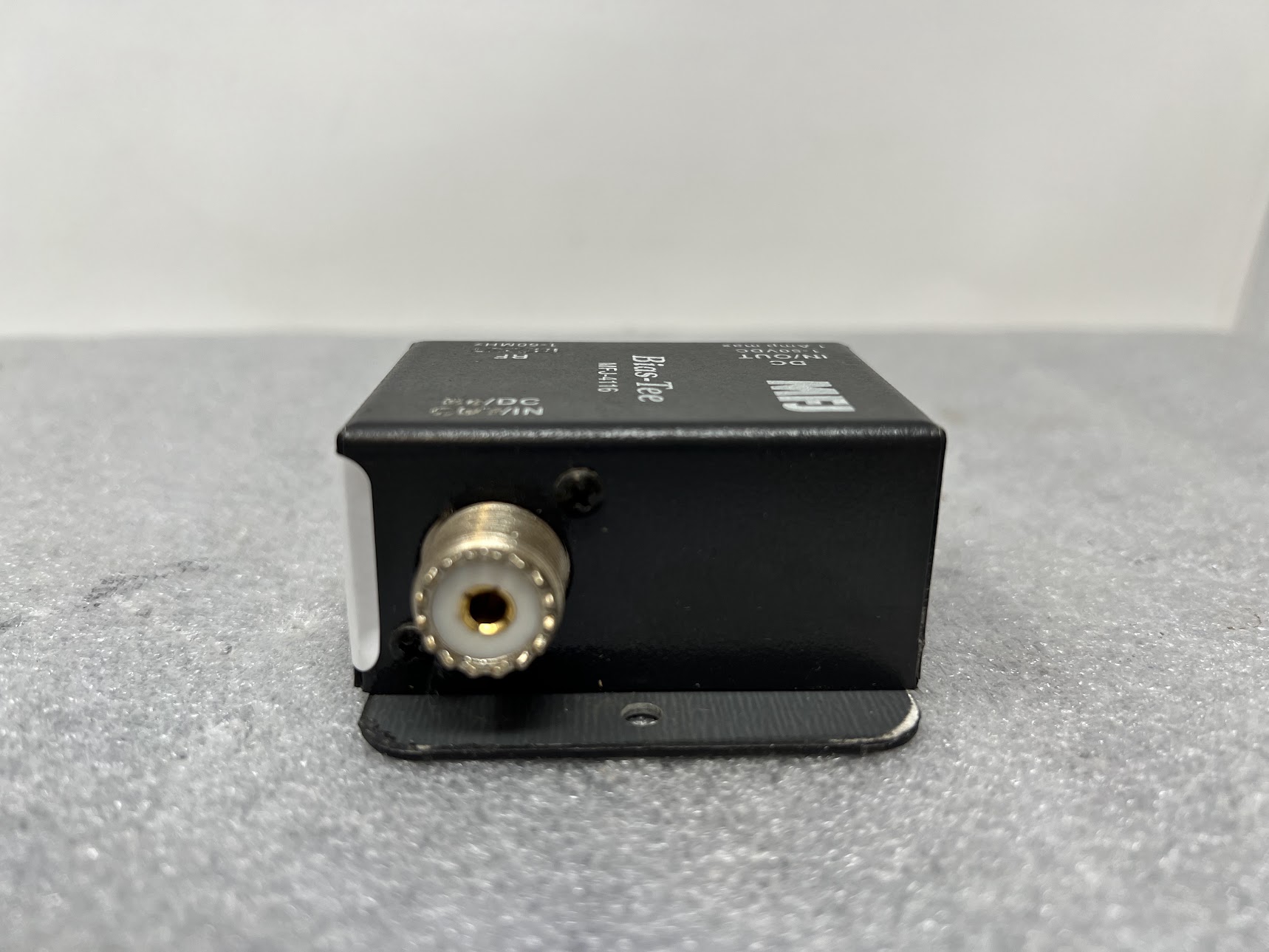 MFJ-4116 Bias-Tee with DC Switch - Image 4